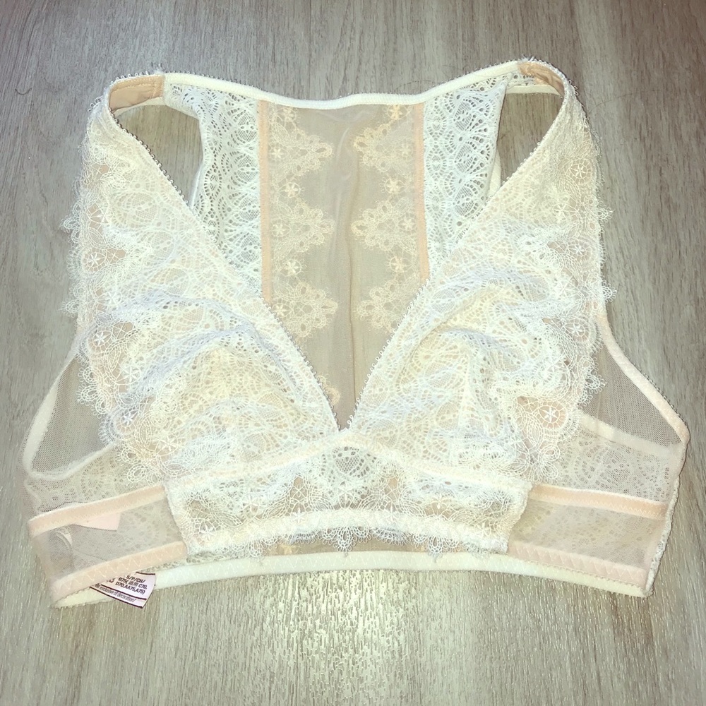 Victoria’s Secret Lace Dream Angels Bralette